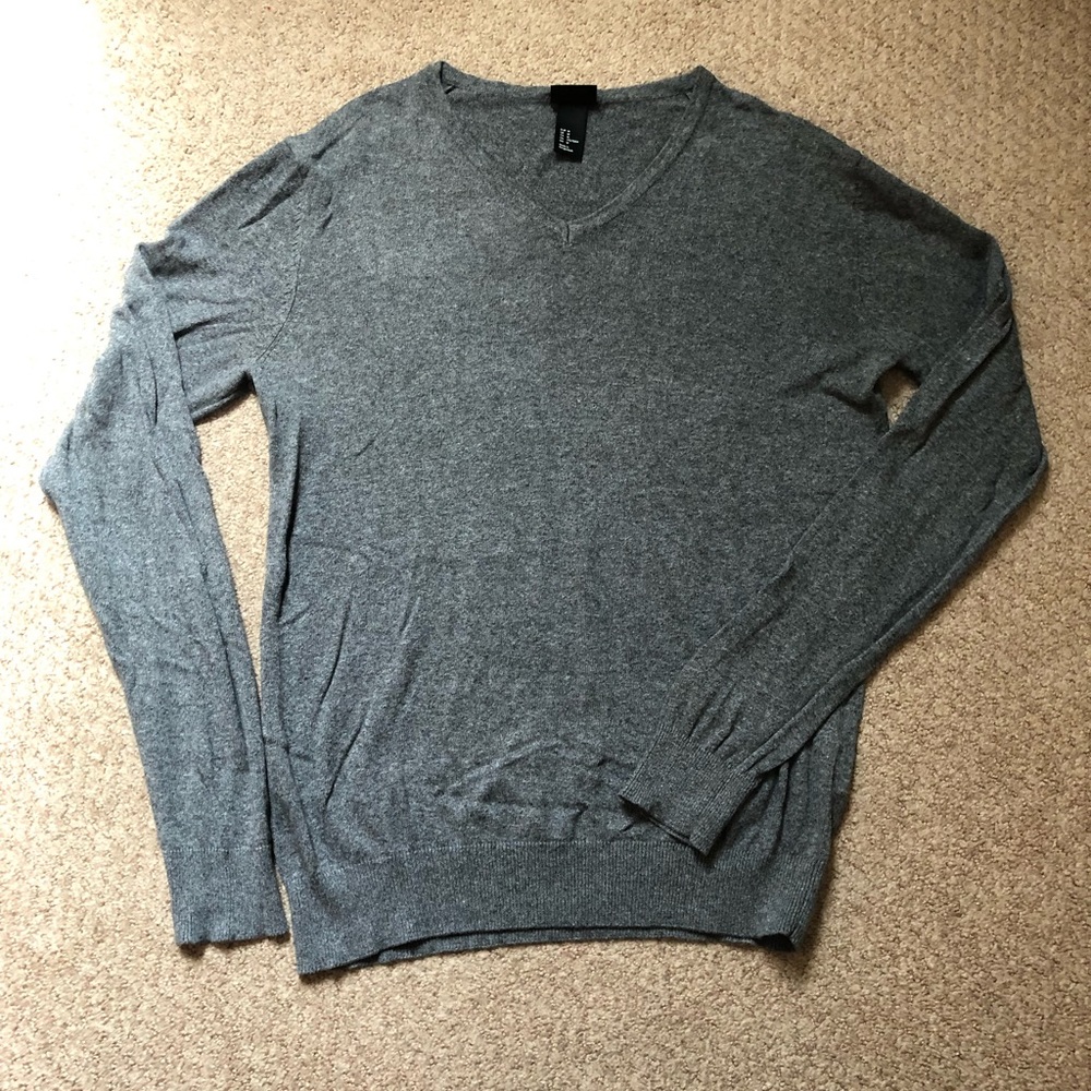 H&M Men’s Gray V-Neck Sweater
